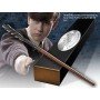 Réplica da varinha longbottom da coleção nobre harry potter neville com caixa e placa de identificação